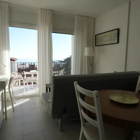Apartmán Quiet In Fenals With Balcony, Pool And Workspace For Medium-term Lloret de Mar