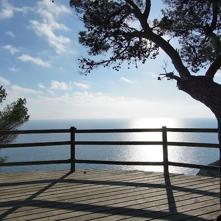 With Sea View & Pool, Garden, Dishwasher * 滨海略雷特