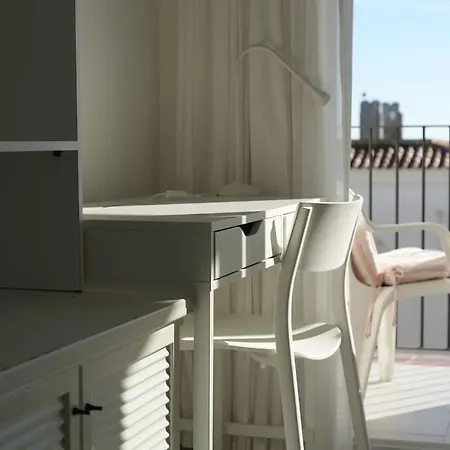 Apartment With Sea View & Pool, Garden, Dishwasher