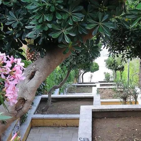 With Sea View & Pool, Garden, Dishwasher Apartment