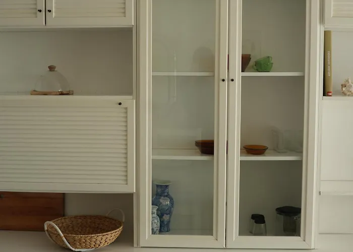 アパート Quiet In Fenals With Balcony, Pool And Workspace For Medium-term