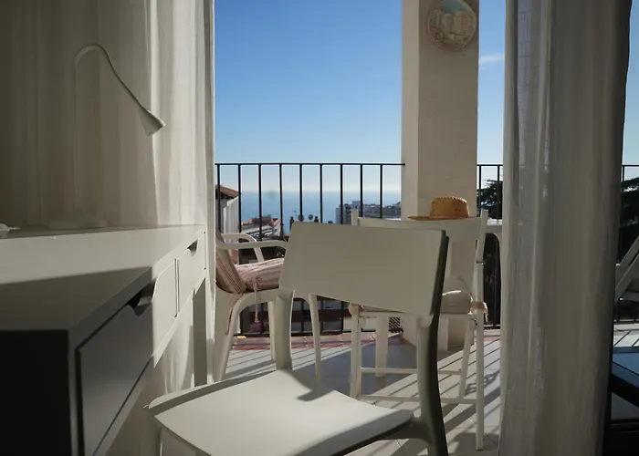 Quiet In Fenals With Balcony, Pool And Workspace For Medium-term * リョレート・デ・マル
