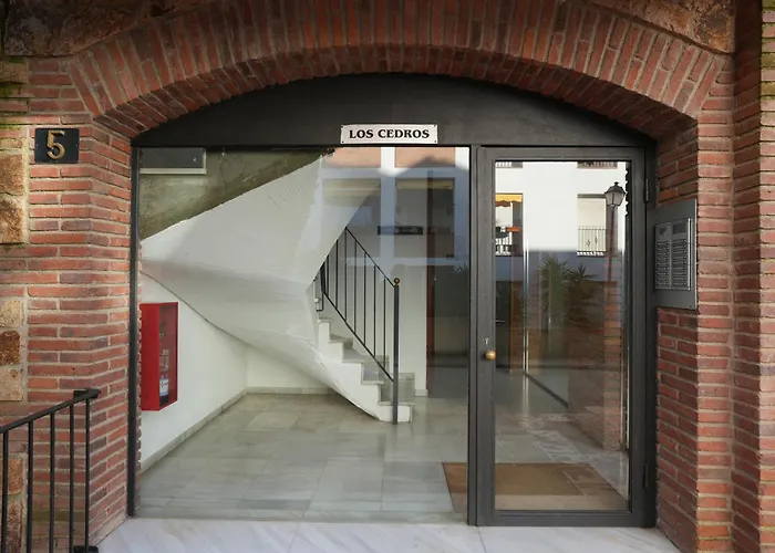 アパート Quiet In Fenals With Balcony, Pool And Workspace For Medium-term *